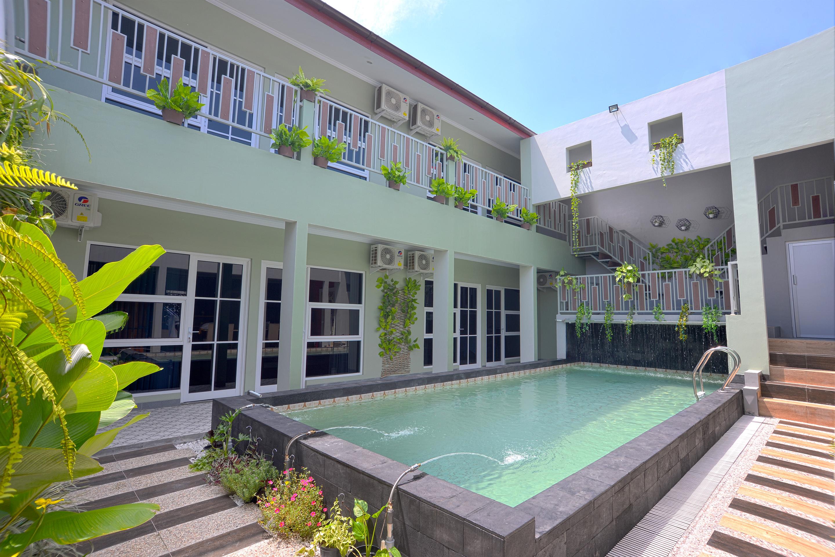 Oyo 583 Puri Gejayan Asri Syariah Hotel Kejayan Ngoại thất bức ảnh